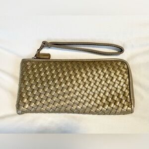 Under One Sky Woven Clutch/Wristlet/Wallet w/16 Card Slits - 5 Sections 10”x5"